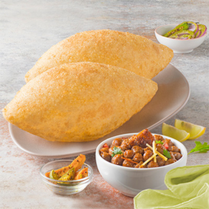 Chole Bhature (2 Pcs.)
